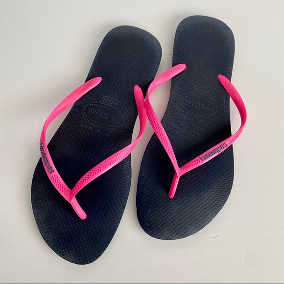 navy blue and pink havaianas